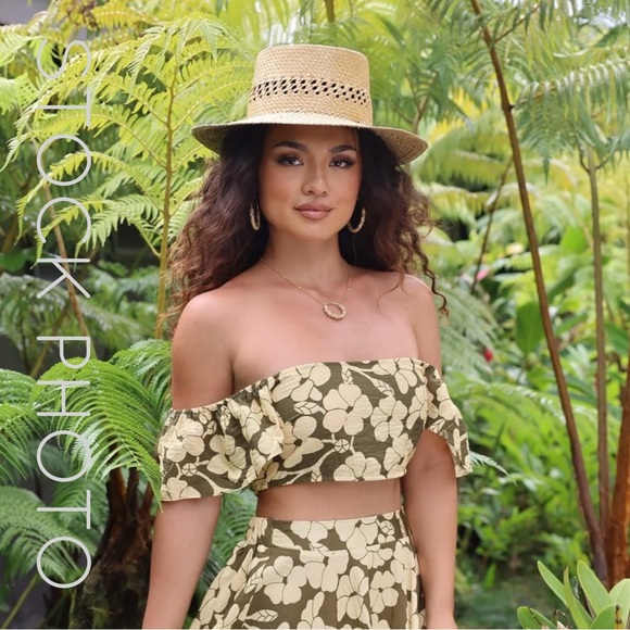 Simply Sisters Crop Top - NWOT - Picture 2 of 4